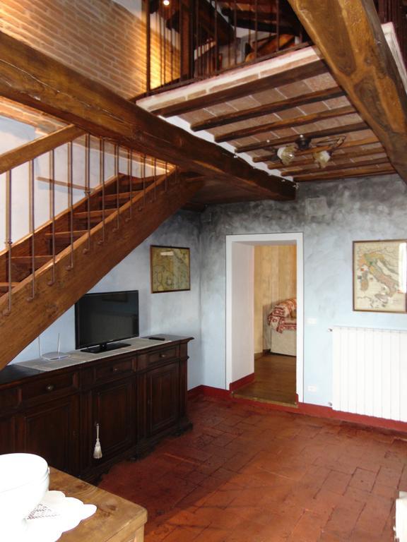 Domus Ghibellinae- Fonte Di San Benedetto Apartment Cortona Bilik gambar
